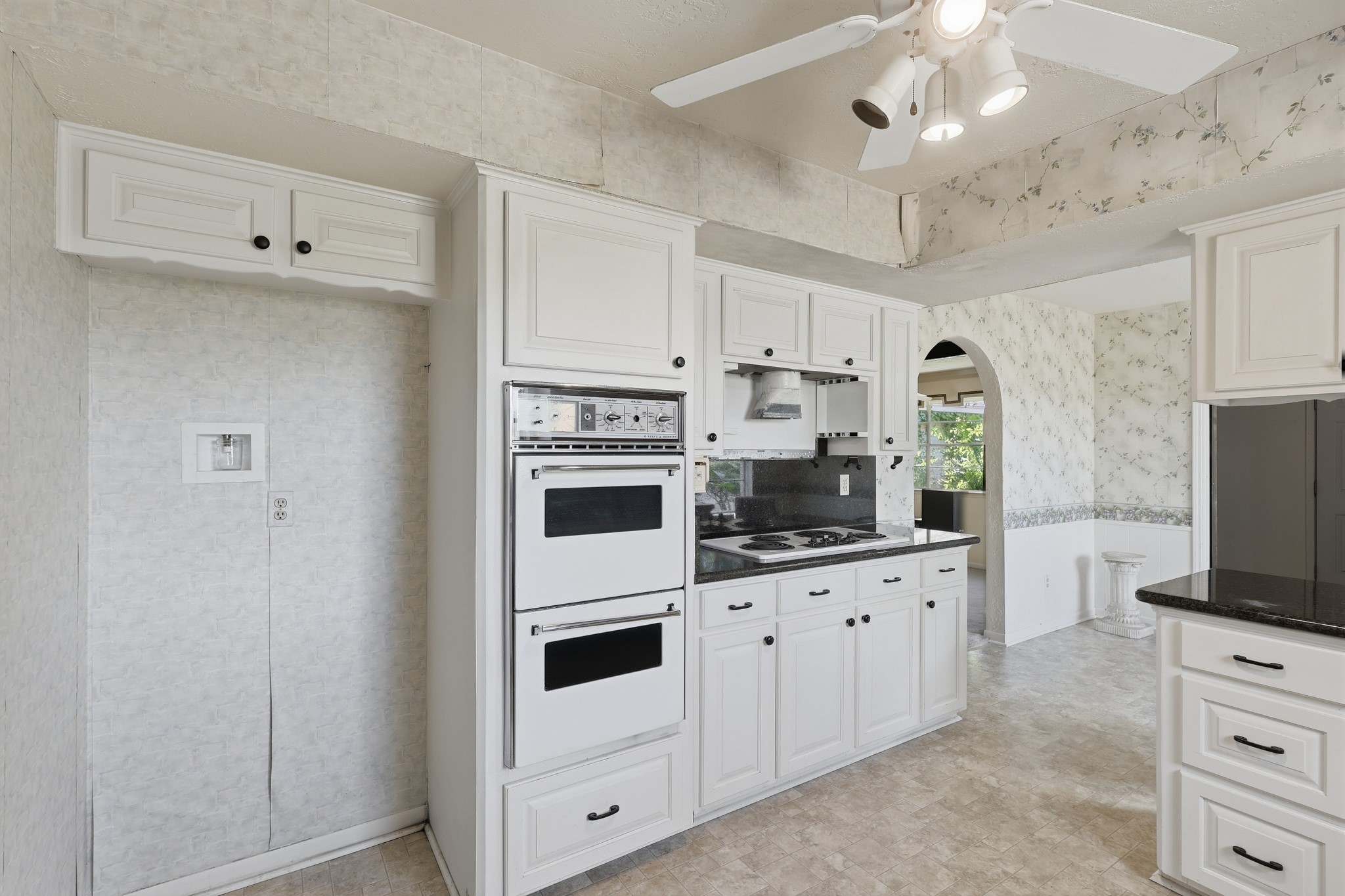 815 County Road 32 Angleton, TX 77515 - Photo 5 of 30 Gallery Image 5