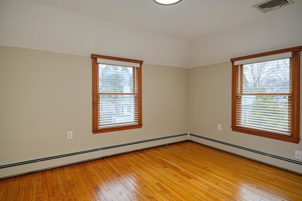 11 Knowles Road, Unit 11 Watertown, MA 02472 - Photo 16 of 28 Gallery Image 16