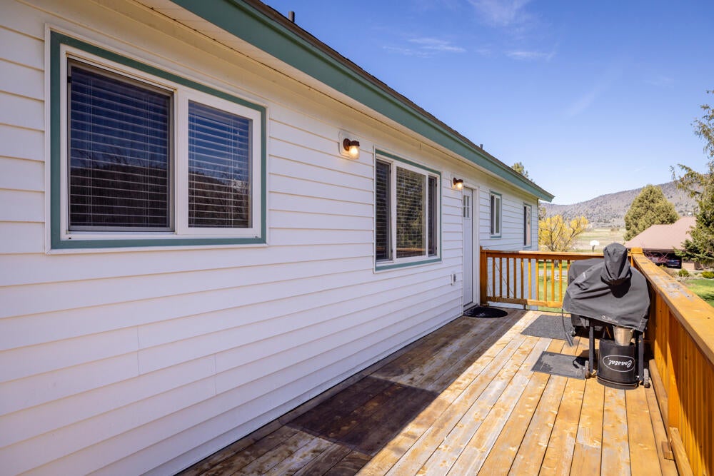 7755 Lost River Road Klamath Falls, OR 97603 - Photo 44 of 52 7755LostRiverRd.-Exterior-3