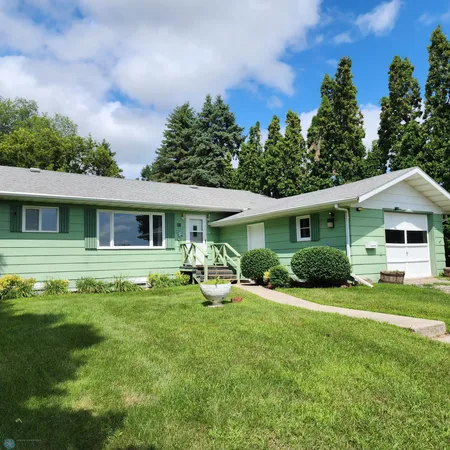 $179,000 | 303 9th Avenue East, Lisbon, ND 58054