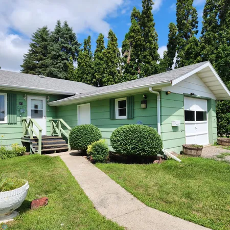 $179,000 | 303 9th Avenue East, Lisbon, ND 58054