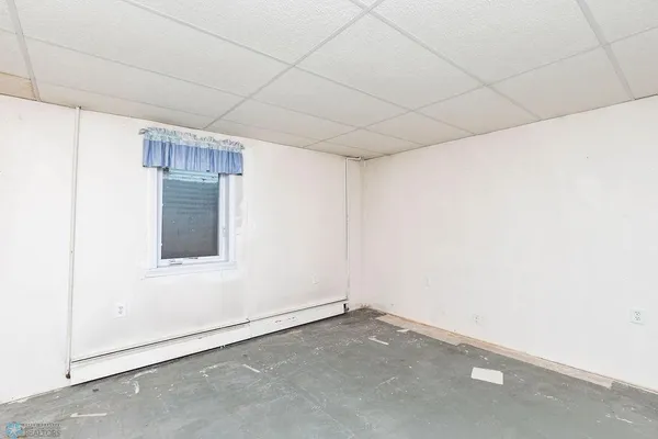 $179,000 | 303 9th Avenue East, Lisbon, ND 58054