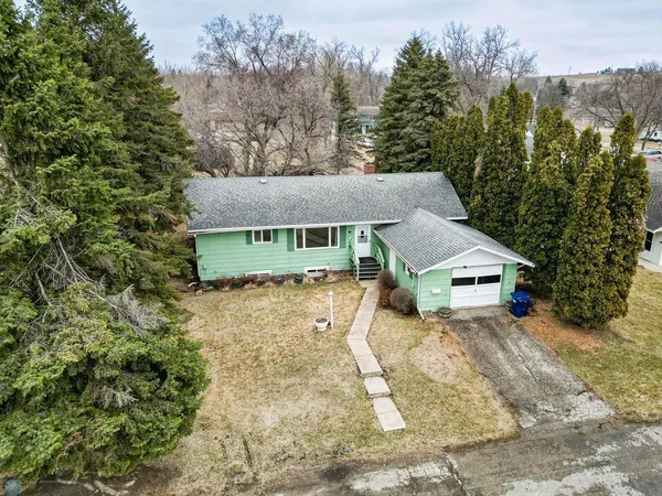 $179,000 | 303 9th Avenue East, Lisbon, ND 58054