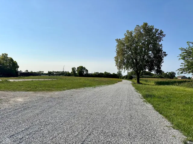 $1,350,000 | 823 Highway 32, Westfield, IN 46074