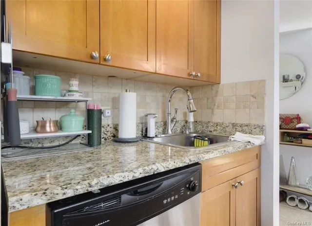 $2,500 | 2409 Villa At The Woods, Unit D209, Peekskill, NY 10566