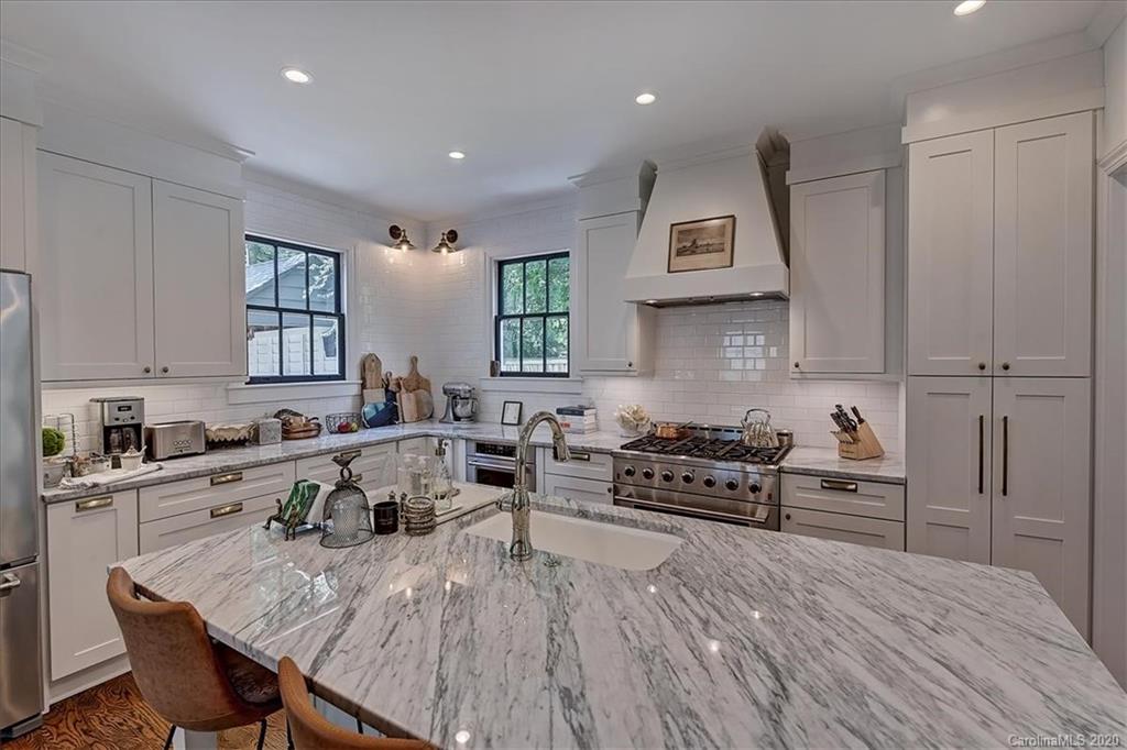 2240 Sharon Road Charlotte, NC 28207 - Photo 3 of 41 Gallery Image 3