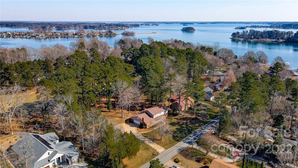 2935 Lake Shore Road South Denver, NC 28037 - Photo 3 of 47 Gallery Image 3