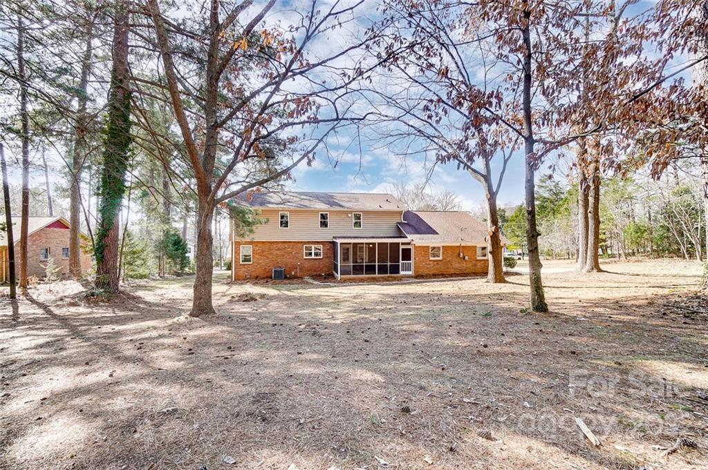 2935 Lake Shore Road South Denver, NC 28037 - Photo 5 of 47 Gallery Image 5