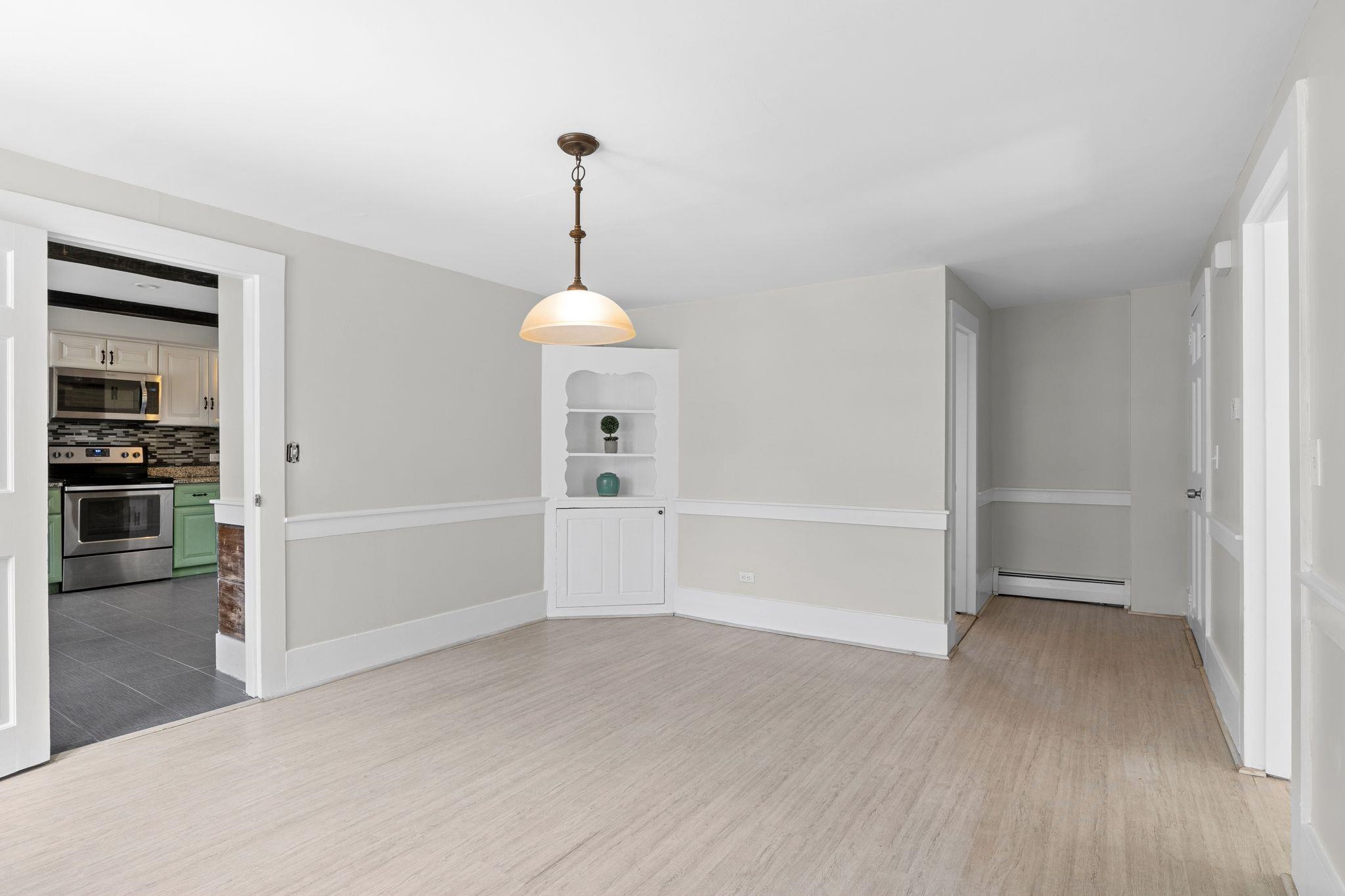 102 Mountain Road Goffstown, NH 03045 - Photo 12 of 34 Gallery Image 12