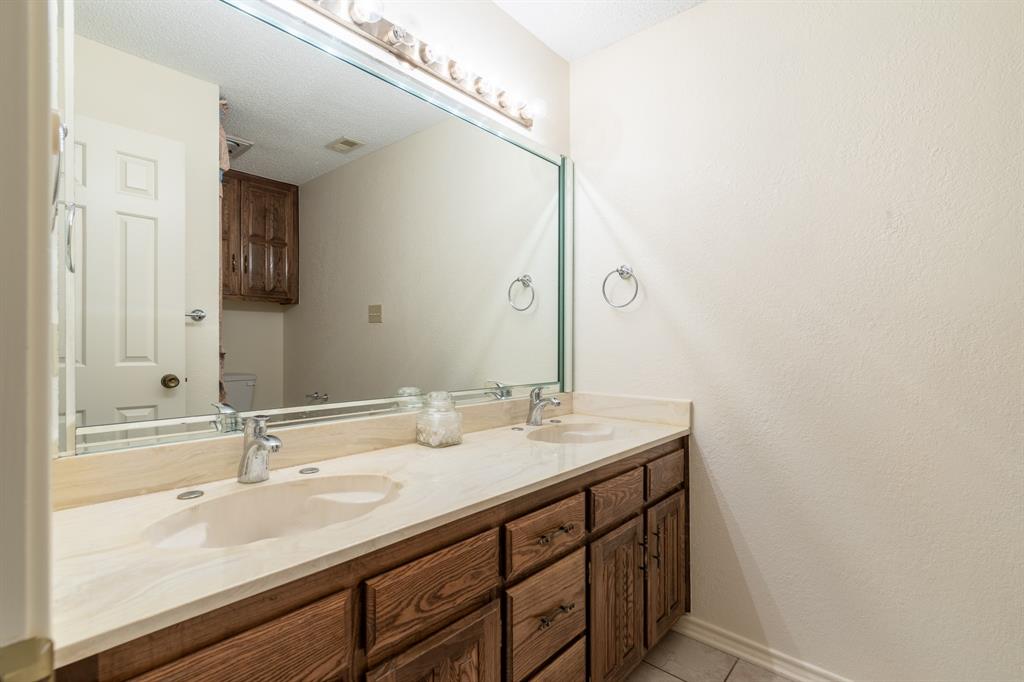 1525 Inverness Road Mansfield, TX 76063 - Photo 17 of 28