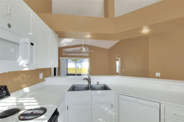 a view of empty room with window