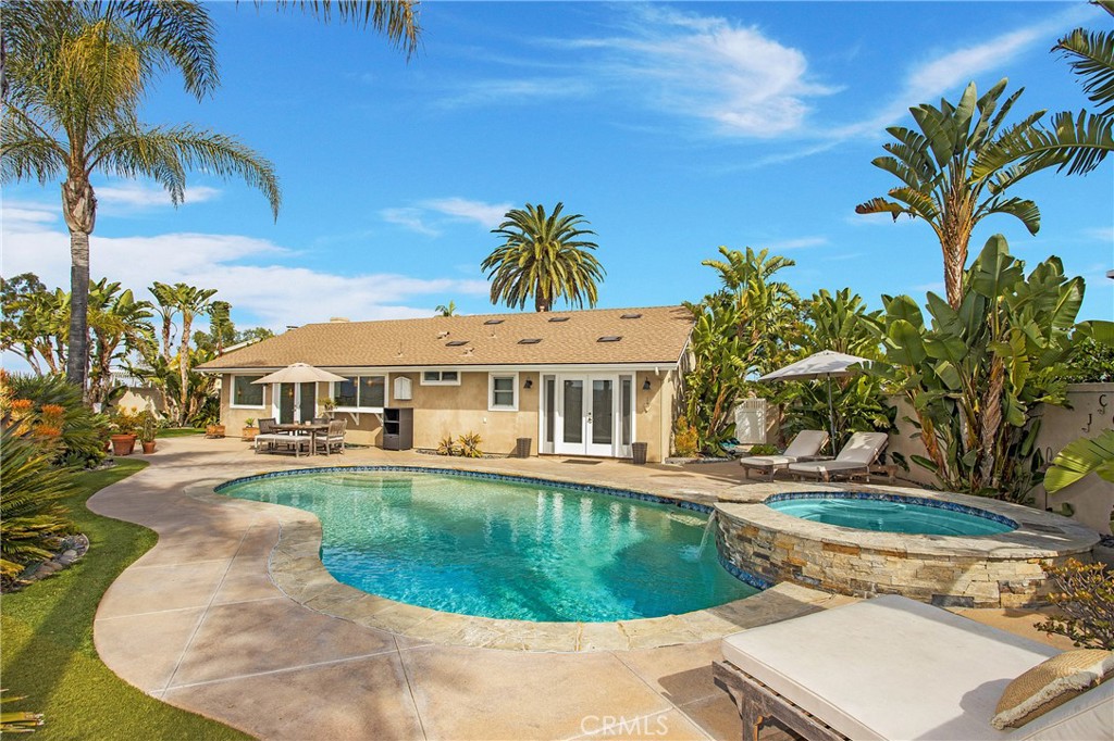 25222 Del Rio Laguna Niguel, CA 92677 - Photo 21 of 37 a view of a house with swimming pool and sitting area