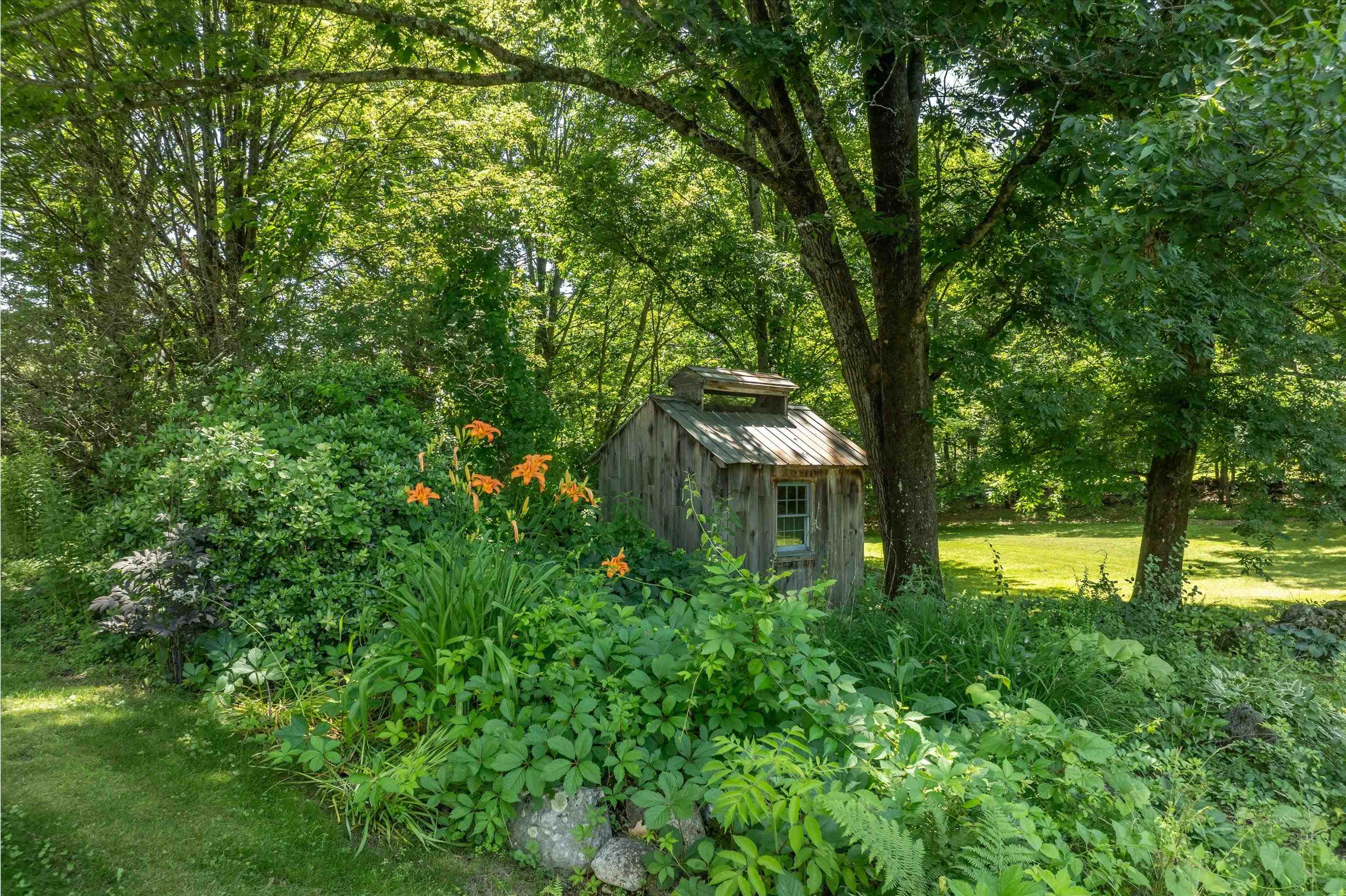185 Crown Point Road Springfield, VT 05156 - Photo 14 of 51