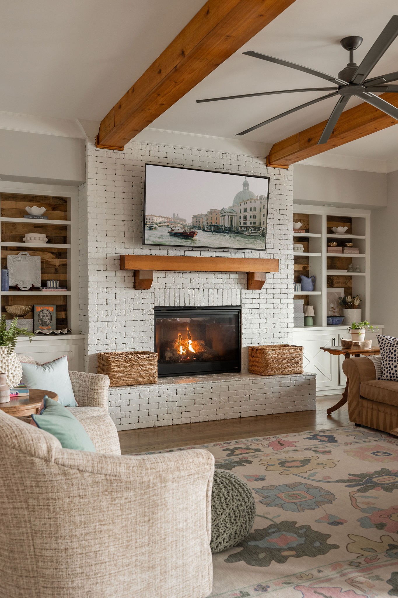 2186 Hartland Road Franklin, TN 37069 - Photo 9 of 74 a living room with furniture and a fireplace