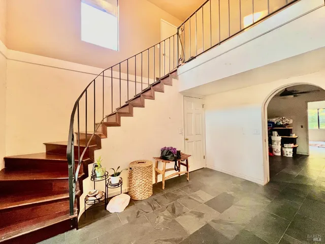 a view of entryway and hall