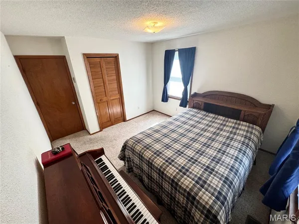 $210,000 | 1213 Martha Street, Palmyra, MO 63461