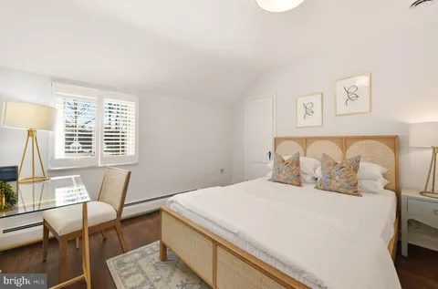 $1,550,000 | 8304 Woodhaven Boulevard, Bethesda, MD 20817