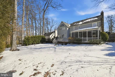 $1,550,000 | 8304 Woodhaven Boulevard, Bethesda, MD 20817