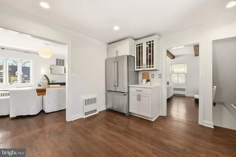 $1,550,000 | 8304 Woodhaven Boulevard, Bethesda, MD 20817