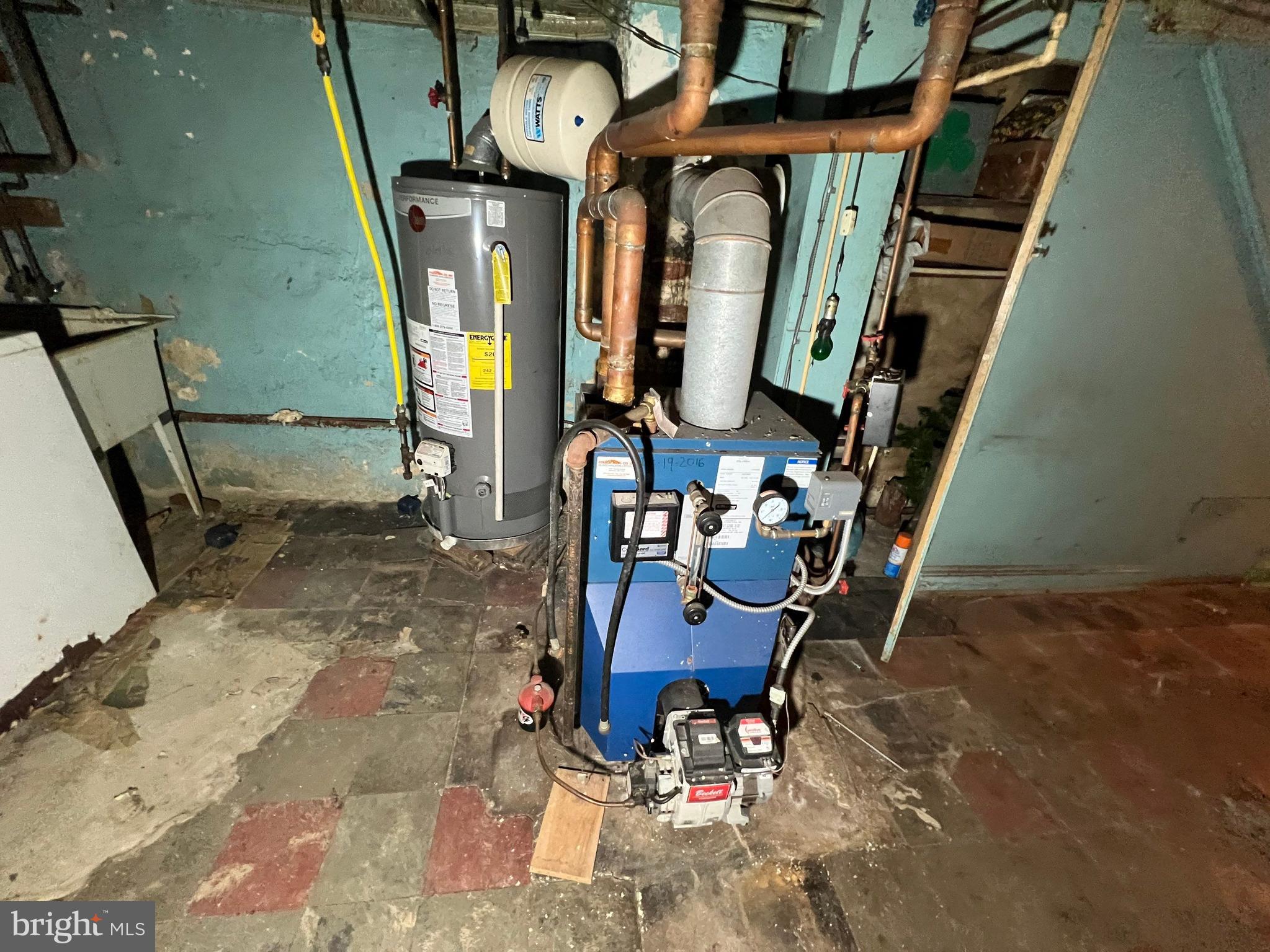 3421 St Ambrose Avenue Baltimore, MD 21215 - Photo 48 of 64 a living room with furniture