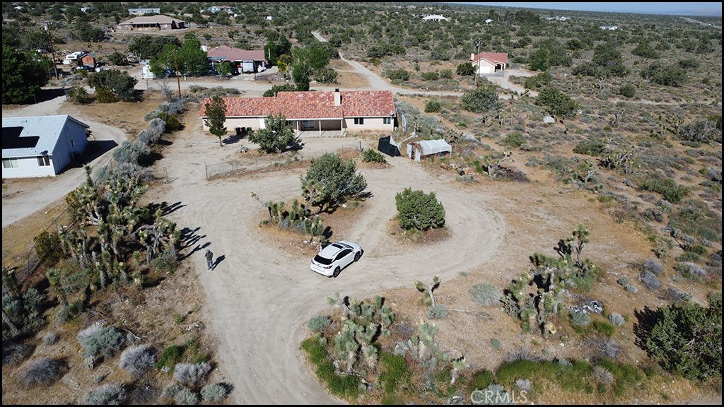 10685 Crystal Aire Road Pinon Hills, CA 92372 - Photo 7 of 47