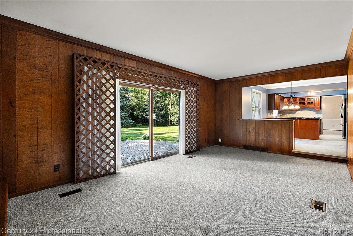 633 Foxhall Road Bloomfield Hills, MI 48304 - Photo 39 of 61 39-633 Foxhall -39.jpg