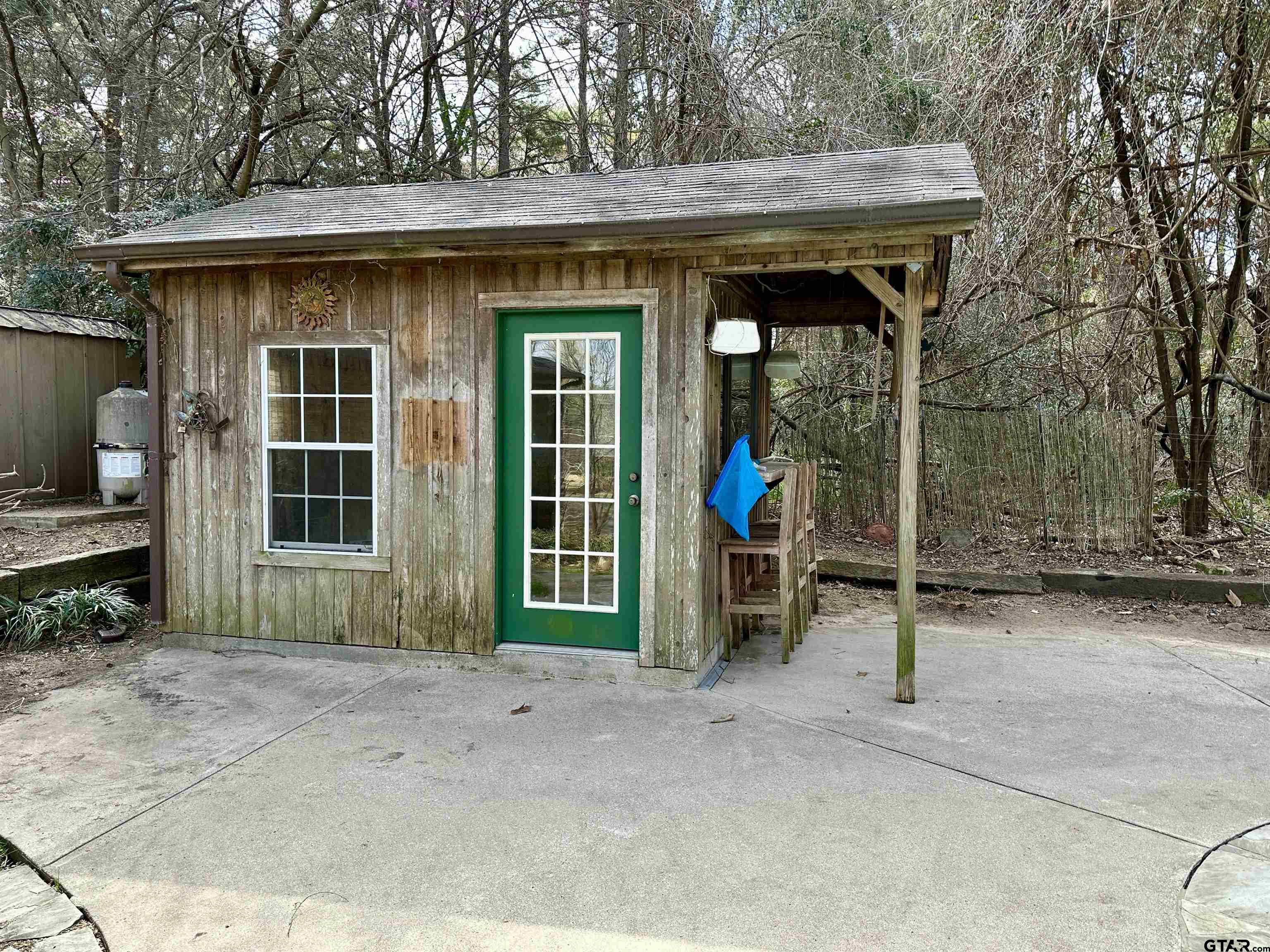 17035 Deer Run Road Flint, TX 75762 - Photo 22 of 31 a view of outdoor space and front view of a house