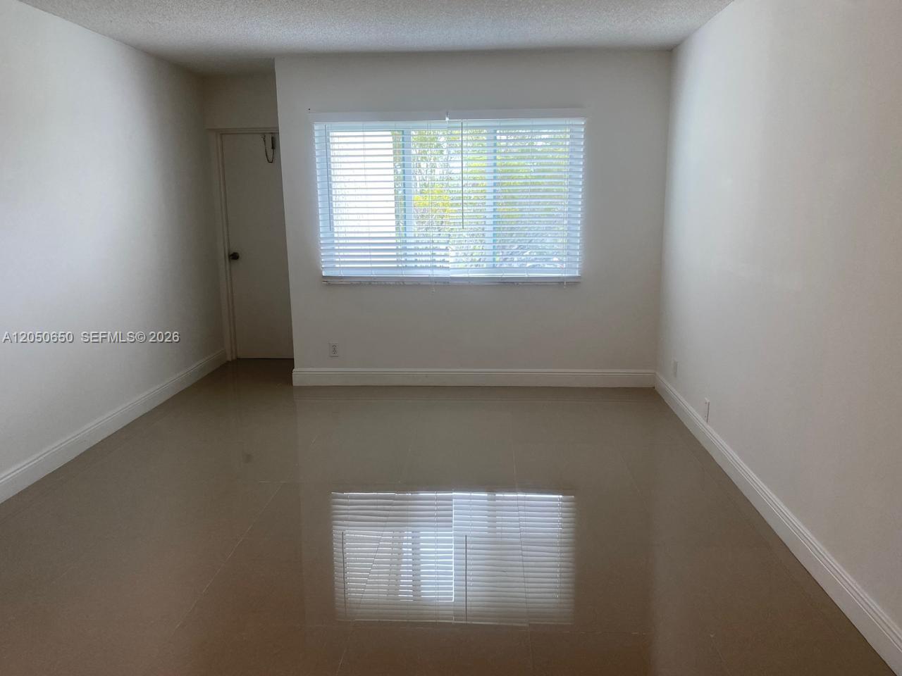 100 Lakeview Drive, Unit 316 Weston, FL 33326 - Photo 13 of 23