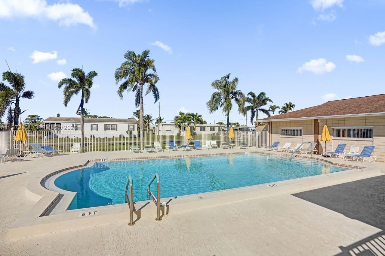 4035 Marigold Road Boynton Beach, FL 33436 - Photo 5 of 81