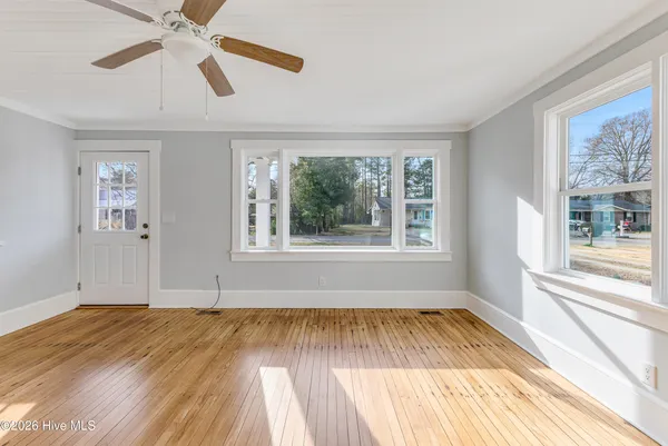 $262,000 | 204 South McRae Street, Burgaw, NC 28425