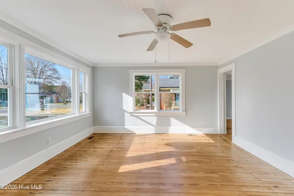 $262,000 | 204 South McRae Street, Burgaw, NC 28425