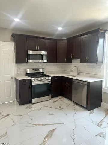 $3,000 | 1118 North Avenue, Elizabeth, NJ 07201