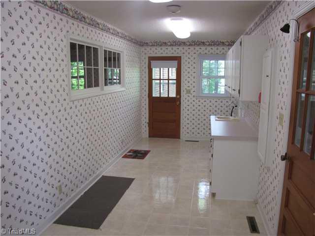 721 Dublin Road Asheboro, NC 27203 - Photo 14 of 16 Laundry Room.