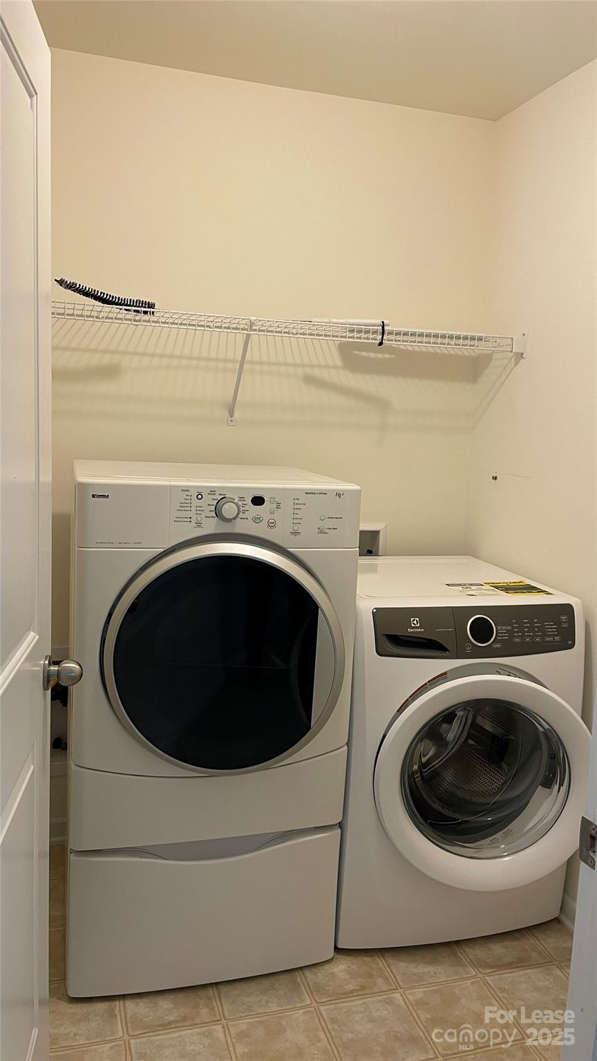 1010 Ashbin Court Fort Mill, SC 29707 - Photo 18 of 23 a utility room with dryer and washer