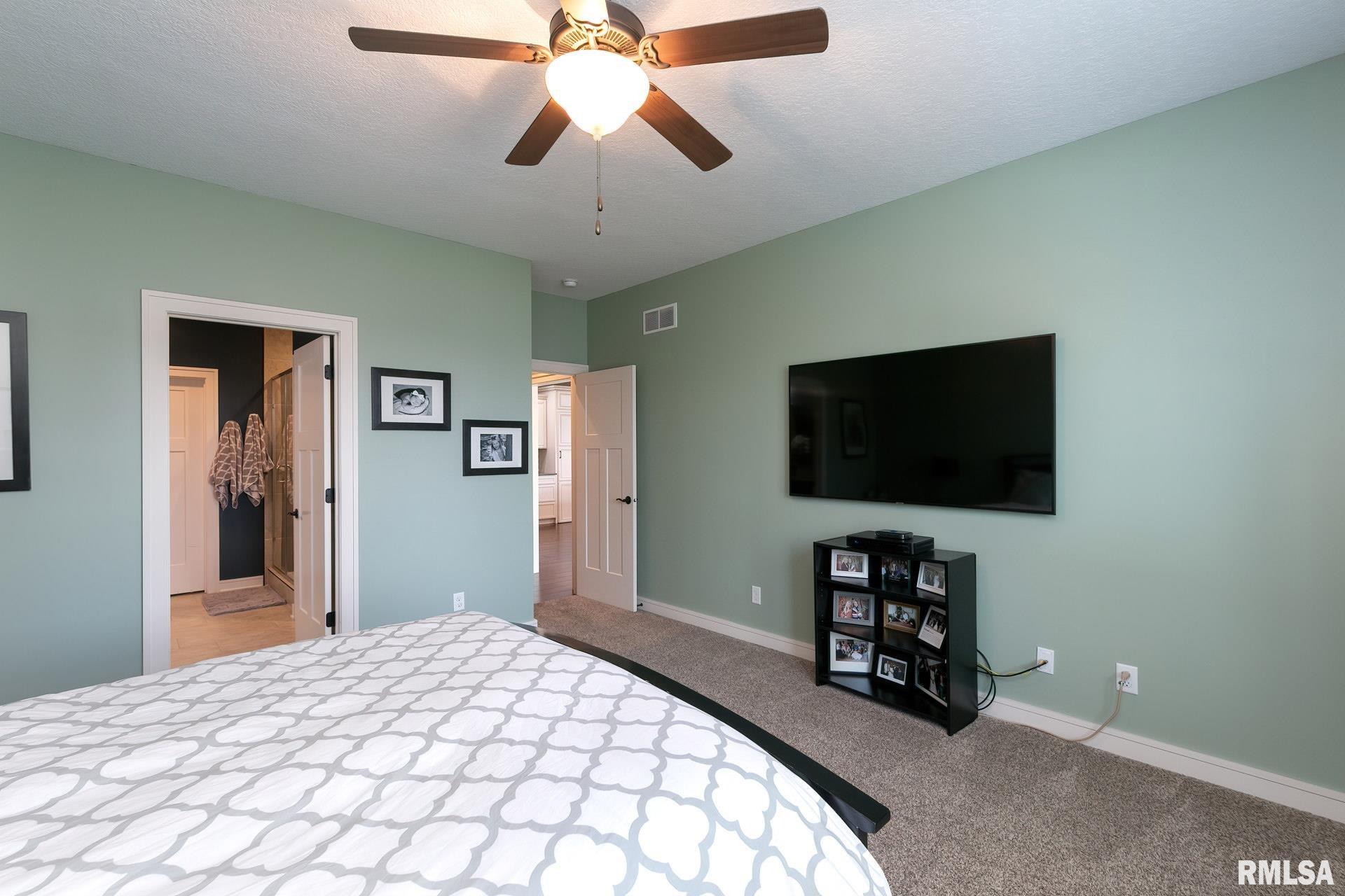 5838 Emily Road Bettendorf, IA 52722 - Photo 13 of 30 Gallery Image 13