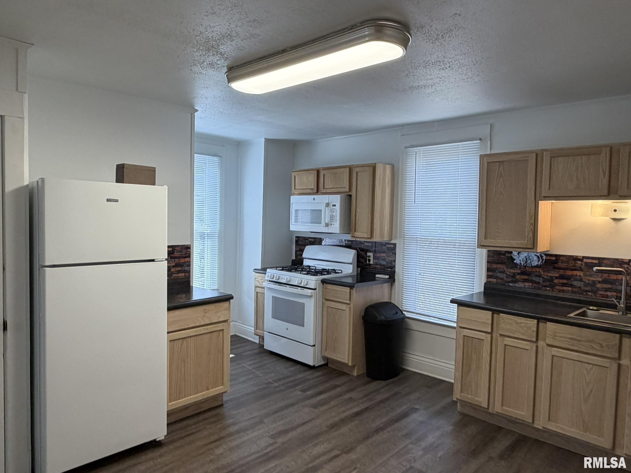 611 South Illinois Street Springfield, IL 62704 - Photo 6 of 17