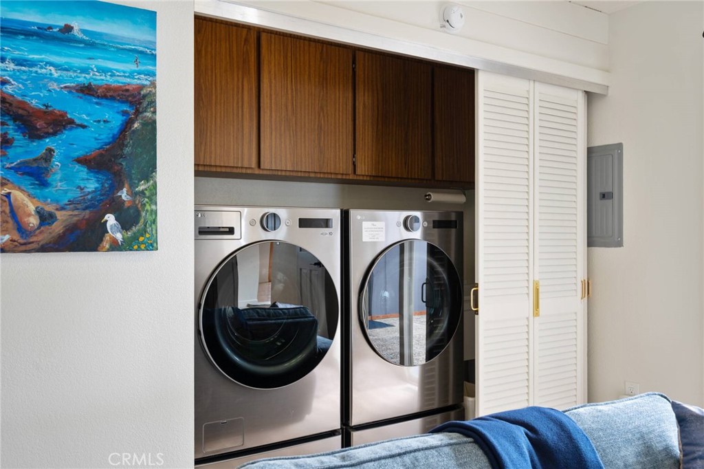 4865 Windsor Boulevard Cambria, CA 93428 - Photo 31 of 45 a utility room with dryer and washer
