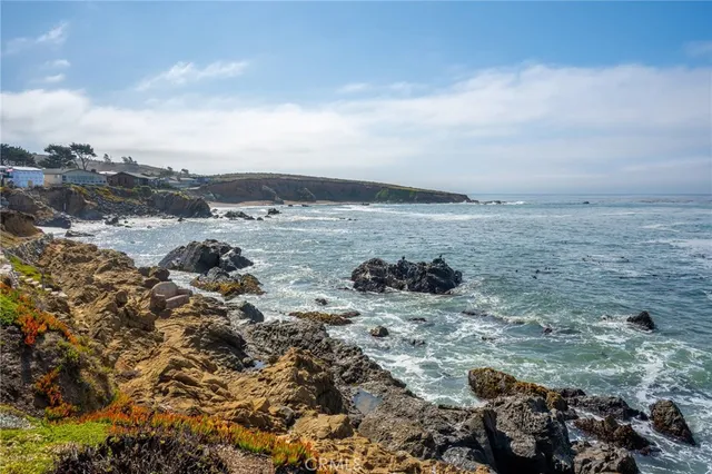 $3,850,000 | 4865 Windsor Boulevard, Cambria, CA 93428