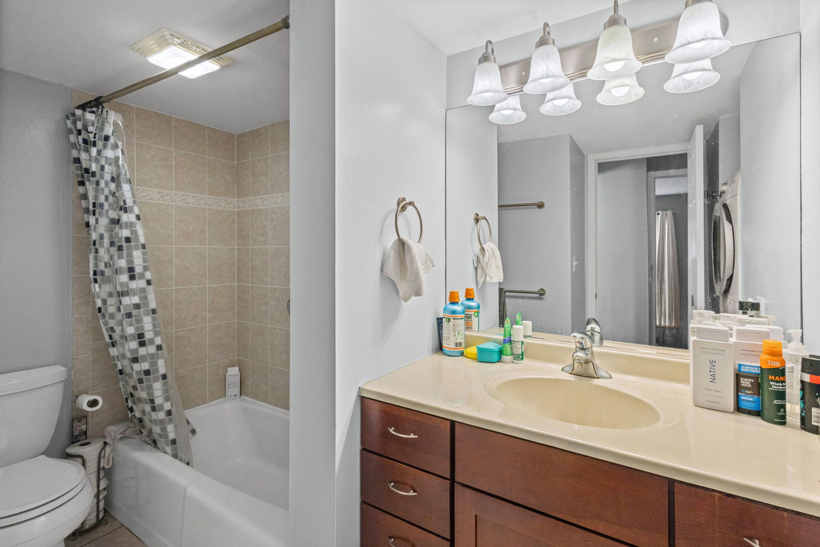 1000 South Lorraine Road, Unit 110 Wheaton, IL 60189 - Photo 10 of 23 Gallery Image 10