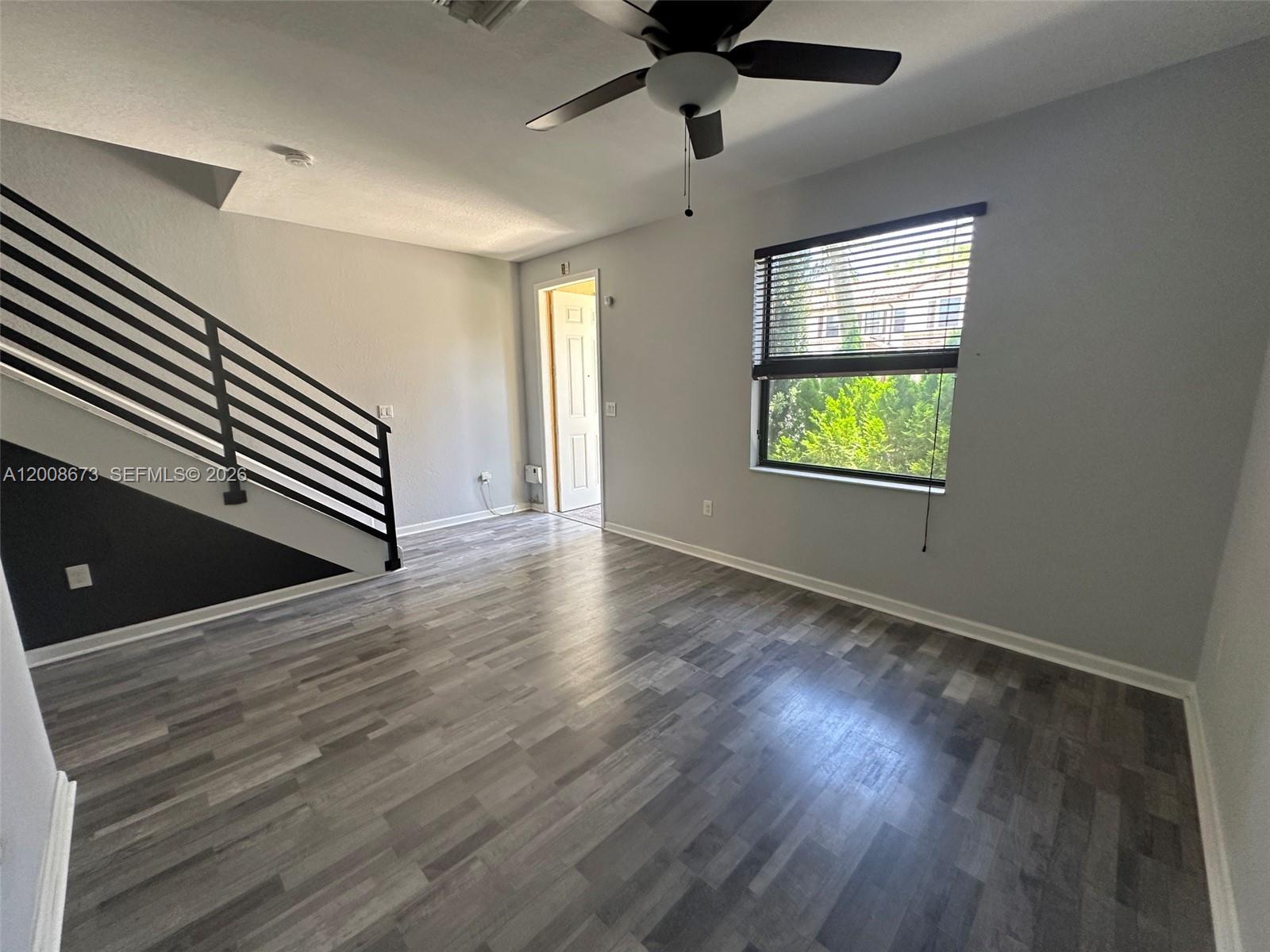 3211 Southeast 6th Street Homestead, FL 33033 - Photo 5 of 41