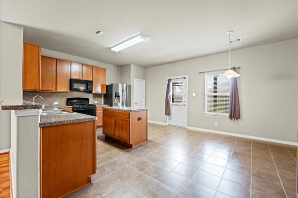 $2,350 | 17507 Solly Oak Place, Humble, TX 77396