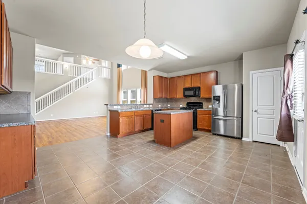 $2,350 | 17507 Solly Oak Place, Humble, TX 77396