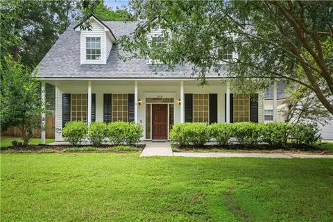 $415,000 | 203 Chaucer Lane, Mandeville, LA 70448