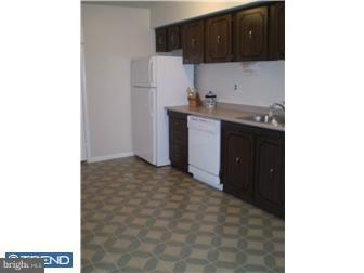 515 York Rd., Unit 11B Willow Grove, PA 19090 - Photo 11 of 12 Kitchen
