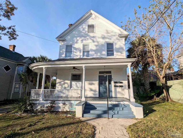 $975 | 911 North Spring Street, Unit 3, Pensacola, FL 32501