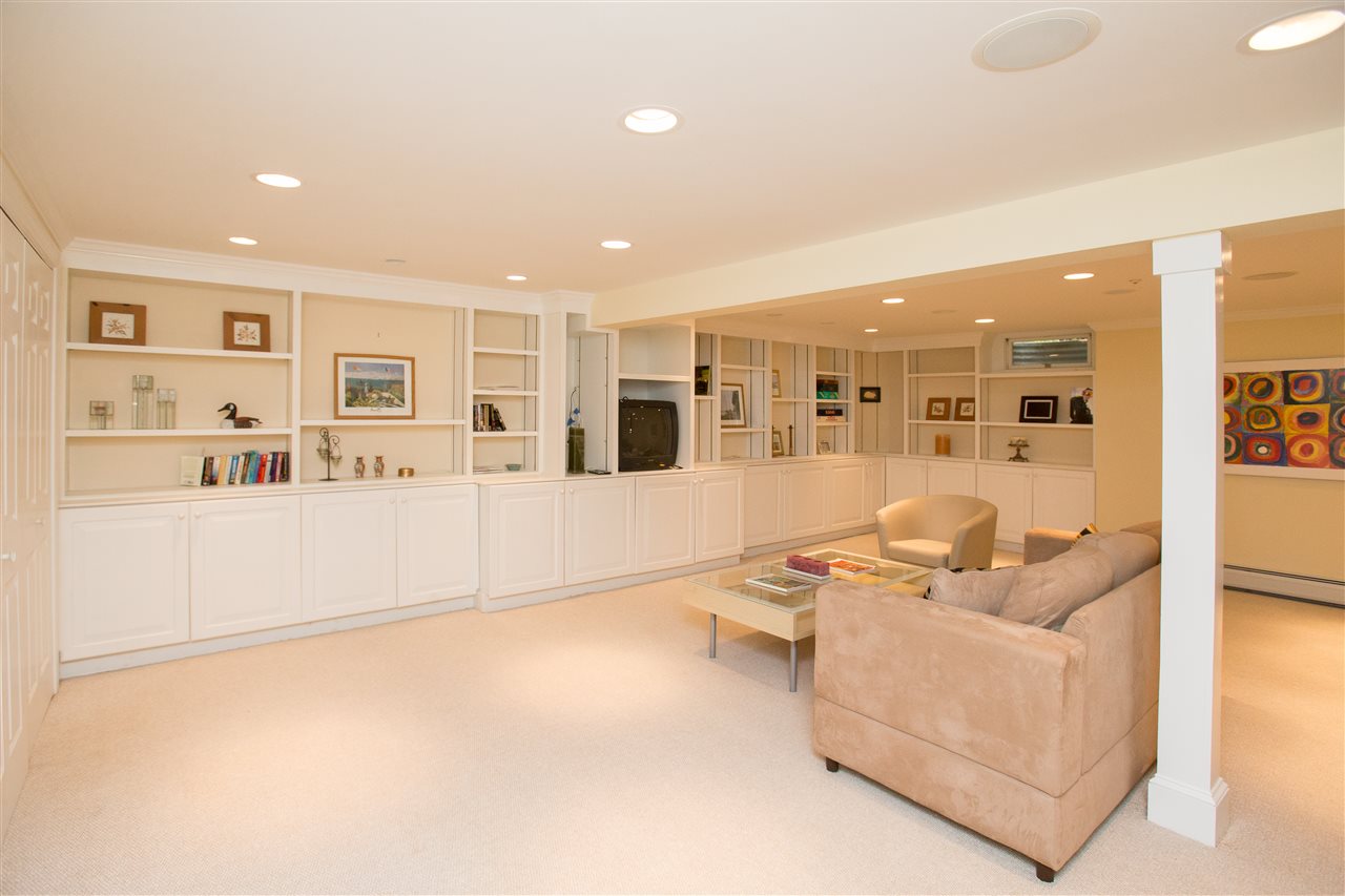 1786 Weeks Hill Road Stowe, VT 05672 - Photo 15 of 25 Gallery Image 15