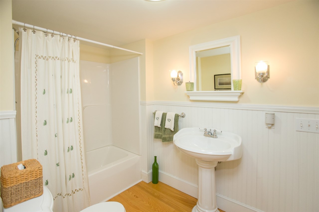 1786 Weeks Hill Road Stowe, VT 05672 - Photo 19 of 25 Gallery Image 19