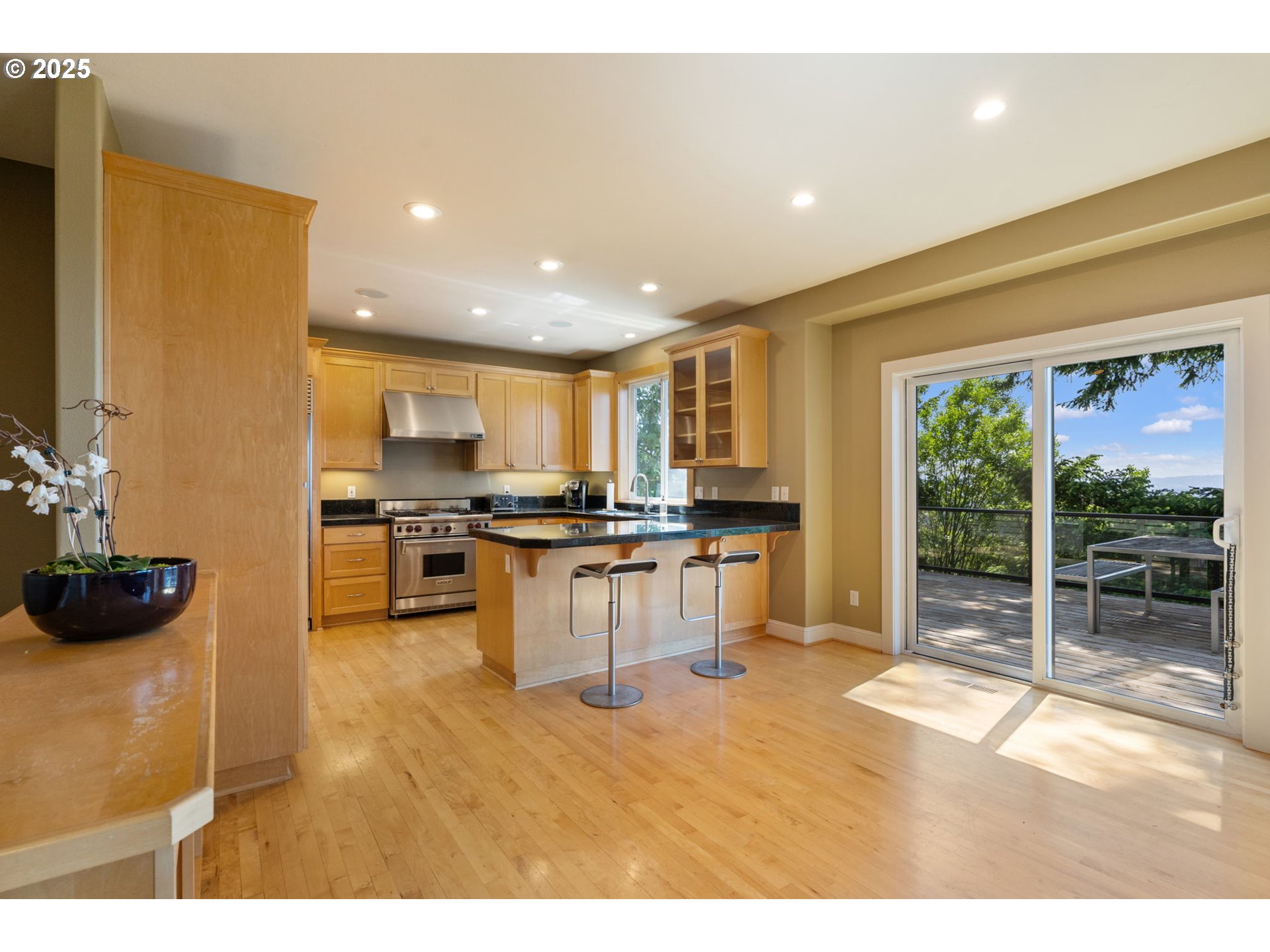 9512 Northwest Thompson Road Portland, OR 97229 - Photo 13 of 48 Gallery Image 13