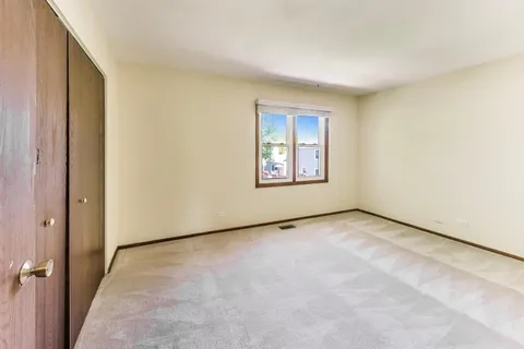 $419,900 | 1276 Chatham Lane, Roselle, IL 60172