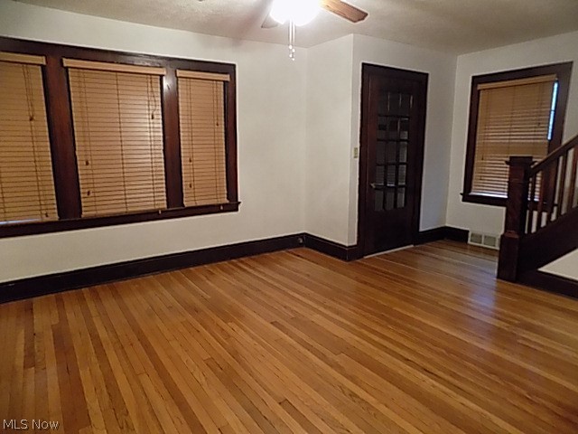 3863 Mayfield Road Cleveland Heights, OH 44121 - Photo 16 of 25 Opposite side view of the living room